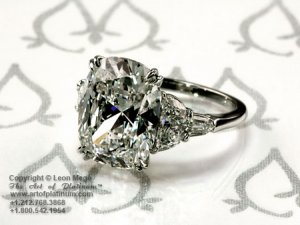 Oval cushion 5 stone Leon.jpg