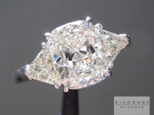 r4801-trilliant-cushion-diamond-ring-ab.jpg