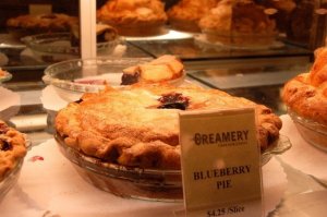 blueberry_pie.jpg