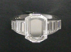 emeraldcut-ring123.jpg