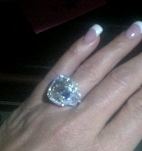 kim-zolciak-wedding-ring-from-kroy.jpeg