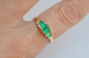 emerald_ring_0.jpg