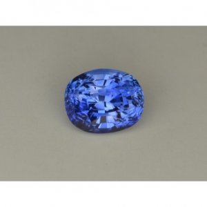 blue-sapphire-230-cts.jpg