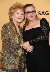 debbiereynoldsandcarriefisher.jpeg