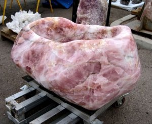 rose_quartz_tub.jpeg