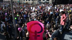 2_-_ct-womens-march-on-chicago-photos-20170121-012.jpg