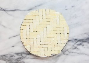 herringbone_pie_crust_-_prior_to_baking.jpg