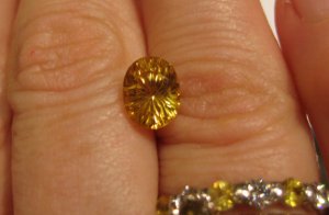 yellowsapphire2572.JPG