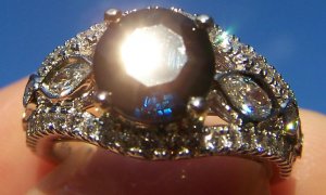 sapphire er ring.jpg