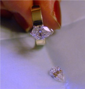 2ct M IF vs 1.22 ct F I1.jpg