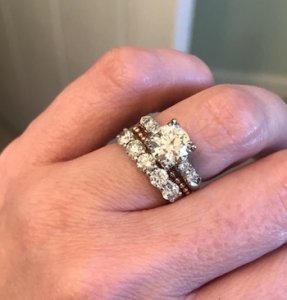 5stoneeringbling.jpg 5stoneeringbling.jpg