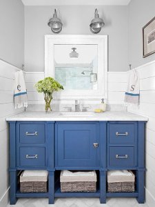 blueandwhitebathroom.jpg