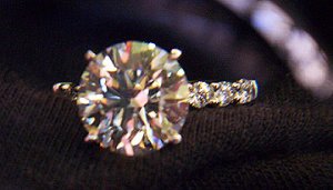 Thebauble-4.jpg