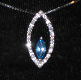 topaz pendant 2.jpg