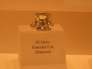 30.10emerald.jpg