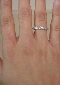 10stone on hand c.jpg 10stone on hand c.jpg