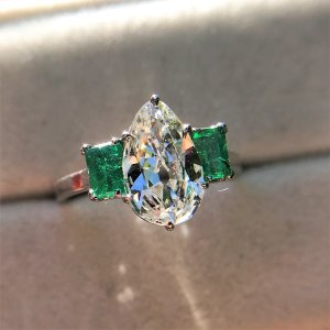 1.27ct Art Deco Pear Cut Diamond and Emerald Trilogy Ring 3-L (1).jpg