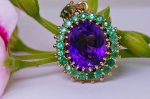 Img1694-amethyst-pendant-top.jpg