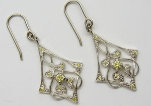 Yellow-diamond-earrings.jpg