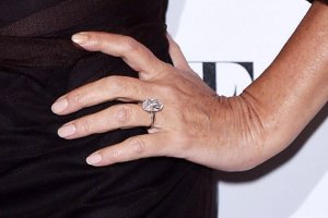 jerry-hall-ring-630x420.jpg