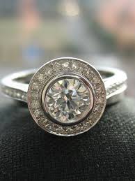 round with bezel halo.jpg