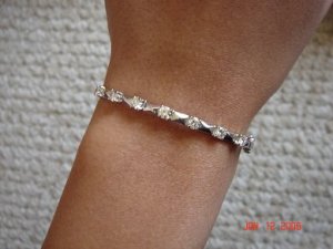 diamondbangle_1.jpg
