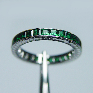 green%20tsavorite.jpg green%20tsavorite.jpg
