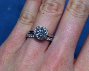 Plain shank floating halo engagement ring deals