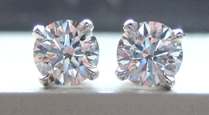 earring1.jpg