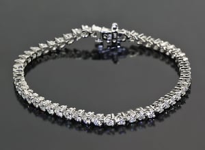 3-Prong-Tennis-Bracelet-by-Whiteflash-20256-1.jpg