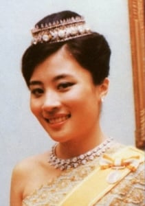 K6844924-14.jpg