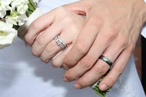 Beth%20and%20John%20ring%203.jpg
