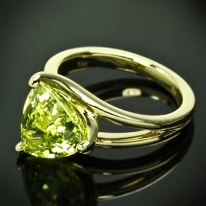 Custom-Chrysoberyl-Trilliant-Yellow-Gold-Solitaire-Ring-by-Whiteflash-20422_5.jpg