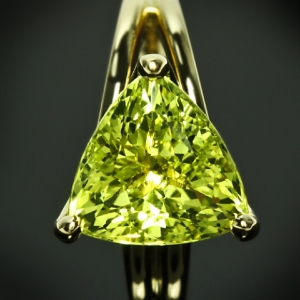 Custom-Chrysoberyl-Trilliant-Yellow-Gold-Solitaire-Ring-by-Whiteflash-20422_4.jpg