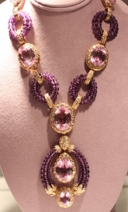 elizabeth-taylor-collection-kunzite-triphanes-sautoir_1.jpg
