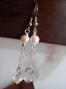 pearldangles1.jpg