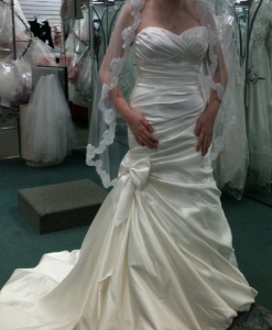 wedding%20dress.jpg wedding%20dress.jpg