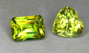 sphene_2pcs_543pt_ylw-grn.jpg