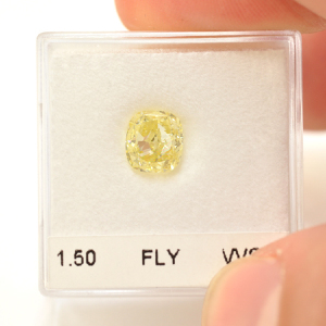 fancy-light-yellow-cushion-diamond-19968.1.502e4.jpg