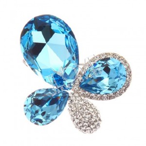Skyblue%20Pear%20Crystal%20Brooch%20.jpg