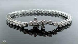 bracelet clasp front.jpg