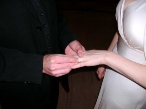 ringonfingegr.jpg