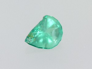 emeraldpear7068.jpg