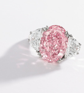 oscar-heyman-fancy-intense-pink-diamond-ring-lauder-sothebys.png