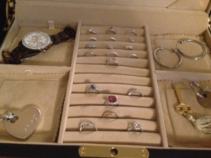 jewelryboxinside.jpg