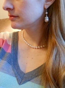 earrings_with_metallic_necklace2.jpg