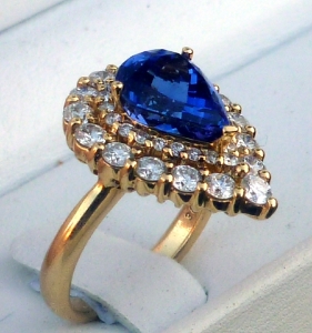 tanzanite_diamond_pear_ring3.jpg tanzanite_diamond_pear_ring3.jpg