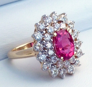 mahenge_spinel_diamond_ring3.jpg mahenge_spinel_diamond_ring3.jpg