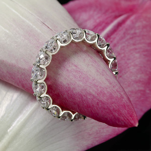 14k-un-plated-white-gold-u-prong-diamond-eternity-ring-by-whiteflash_4.png