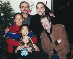 familyunderthetree.JPG